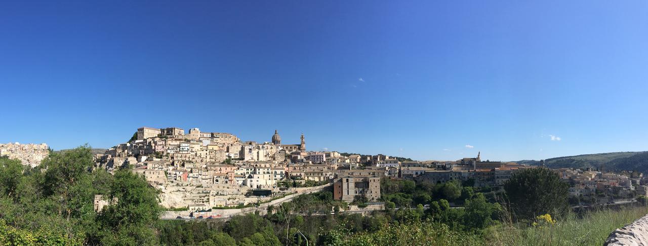 Le Fioriere Affittacamere E Casa Vacanze Ragusa Eksteriør bilde